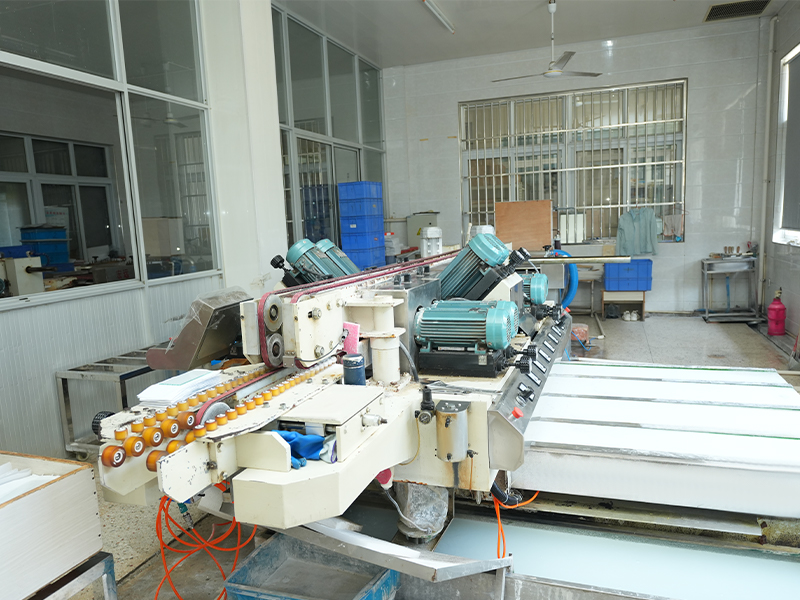 Nantong Xiangyang Optical Element Co.,Ltd.